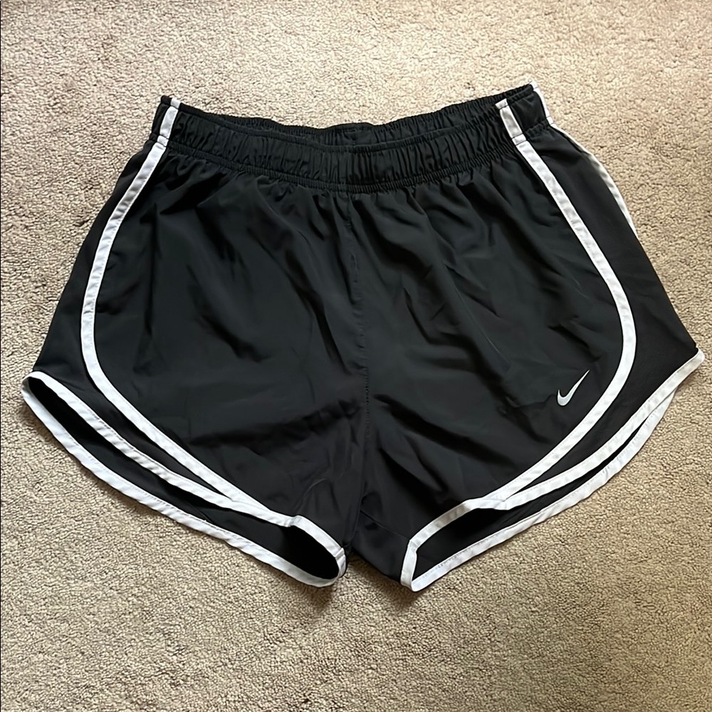 Nike Dark Gray/White Women’s Athletic Shorts Size Medium Dri-Fit Drawstring